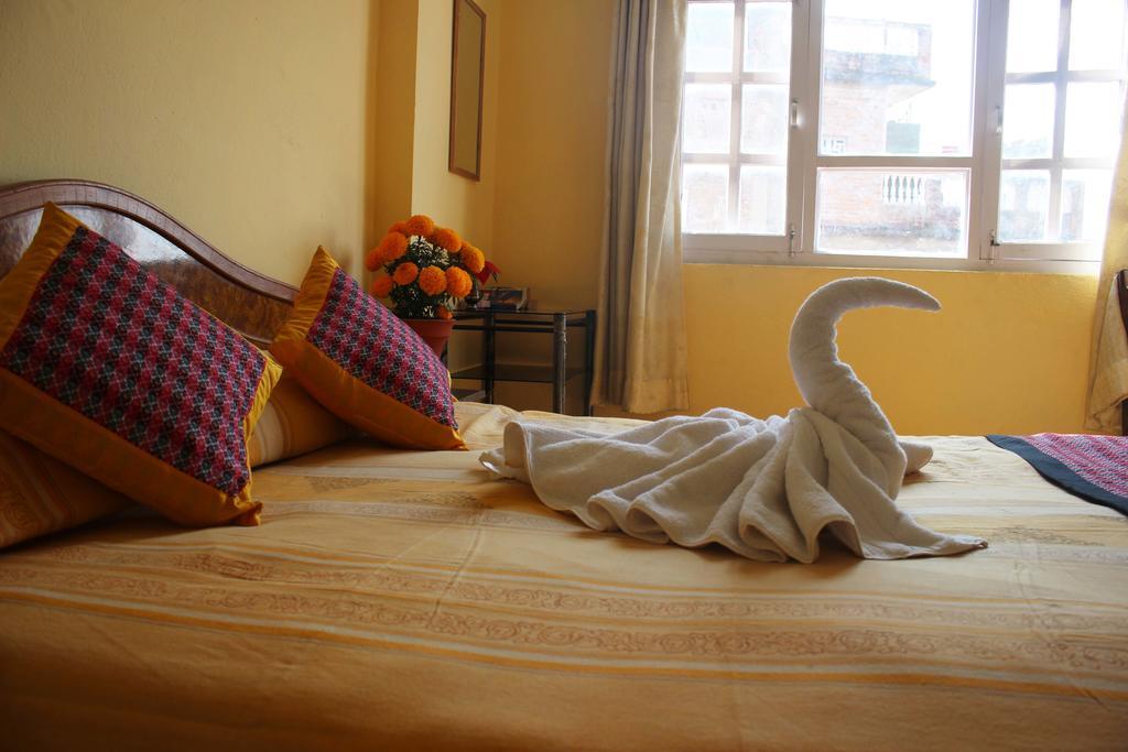 Simrika Homes Bed And Breakfast Катманду Номер фото